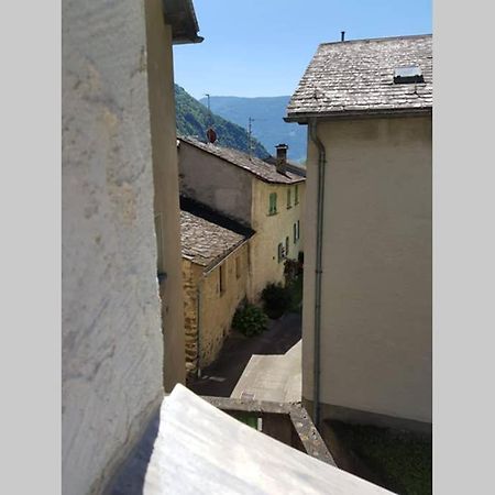 Bezauberndes Haus Fuer Erholsame Ferien Im Puschlav Villa Campascio Buitenkant foto