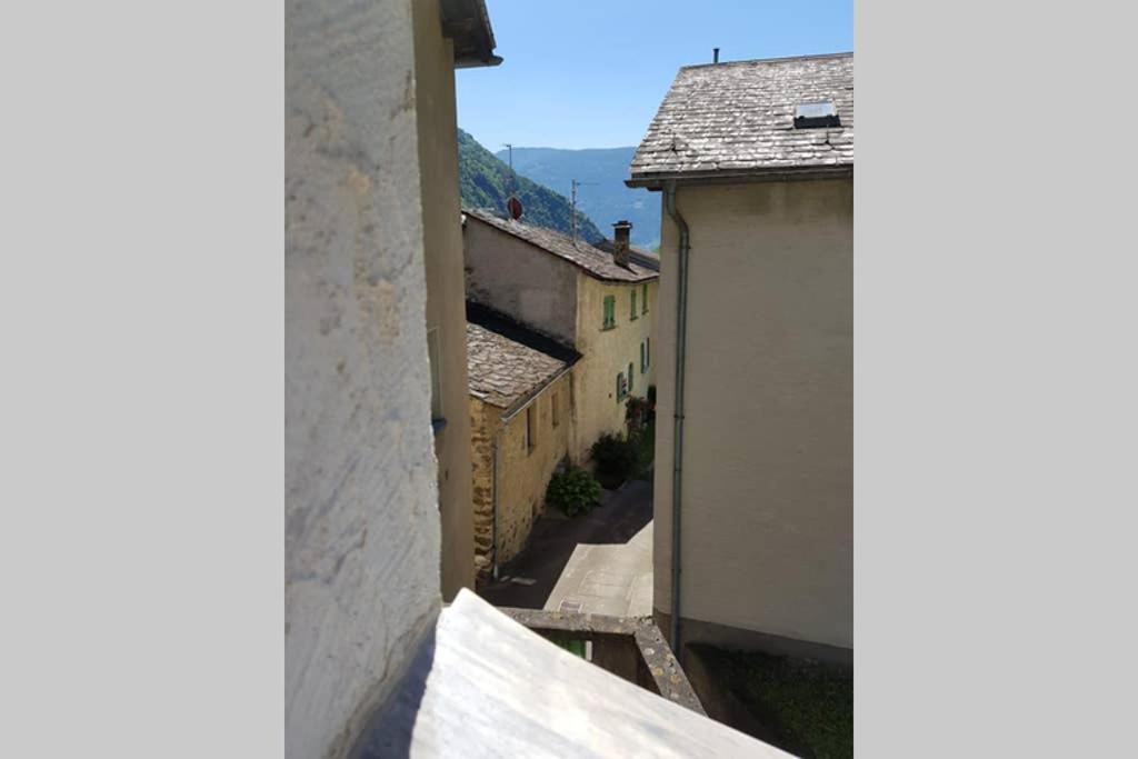 Bezauberndes Haus Fuer Erholsame Ferien Im Puschlav Villa Campascio Buitenkant foto